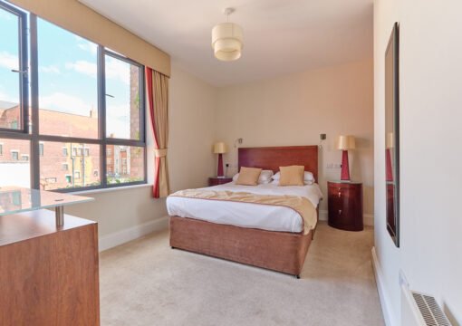 Room 04